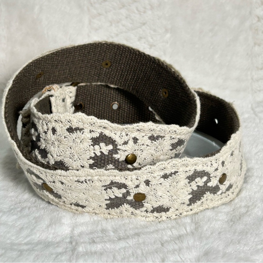 Lace Boho Belt Round Brass Buckle Flat Studs Olive Green Backing - Picture 8 of 8